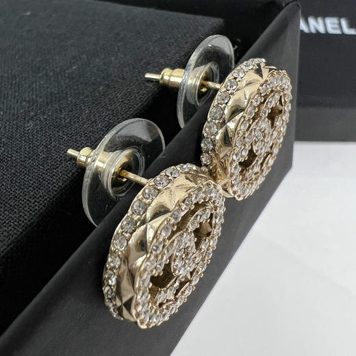 CHANEL香奈儿双c圆形满钻耳钉耳环 商品图4