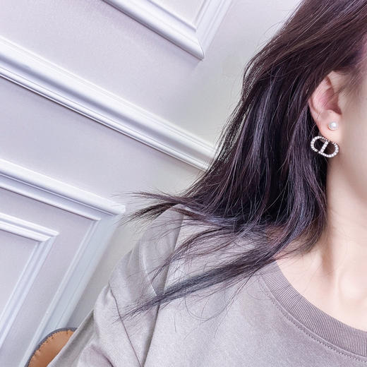 DIOR迪奥满钻CD珍珠耳钉耳环 商品图0