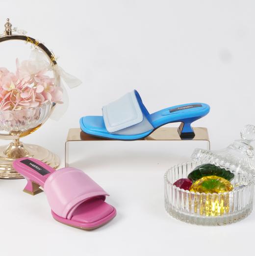 westory女鞋2023年夏季新款休闲百搭中跟羊皮水钻露脚舒适拖鞋61521 商品图0