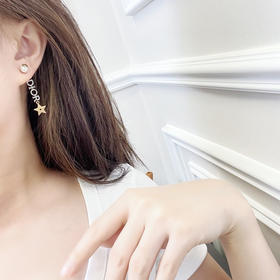 DIOR迪奥珍珠耳钉耳环