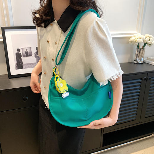 【优雅温柔❗️韩版森系文艺斜挎包包】新款时尚单肩饺子包，大容量包包女，简约百搭，出行时尚又实用。 商品图6