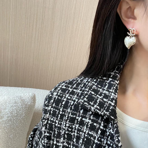 CHANEL香奈儿C2双c桃心爱心耳钉耳环 商品图0