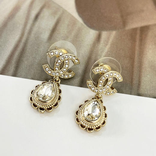 CHANEL香奈儿双c水滴状耳钉耳环 商品图3