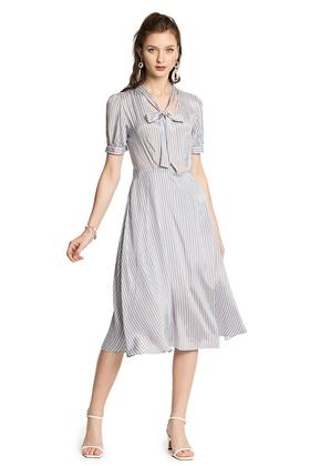 SUMMER & SAGE 蝴蝶结领结条纹连衣裙 2994