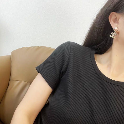 CHANEL香奈儿双c彩色珍珠耳钉耳环 商品图0