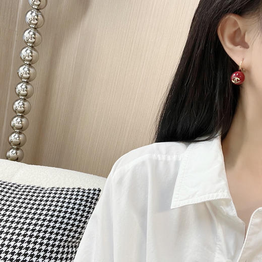 CHANEL香奈儿C1双c红色圆形圆珠耳钉耳环 商品图0