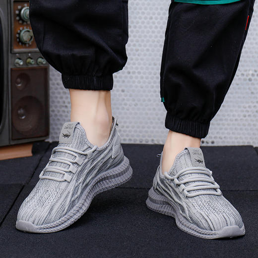 新款卡帝乐防水飞织鞋【防水防污防滑 透气不闷脚】卡帝乐防水防污成人 儿童鞋 全新升级4.0 椰子鞋飞织运动鞋 跑鞋子 成人儿童两款可选 商品图3