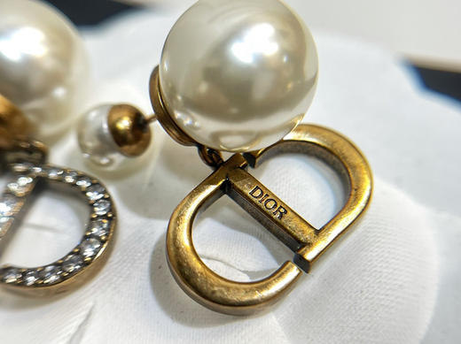 DIOR迪奥满钻CD珍珠耳钉耳环 商品图4