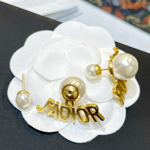 DIOR迪奥JADIOR大小珍珠耳钉耳环 商品图2