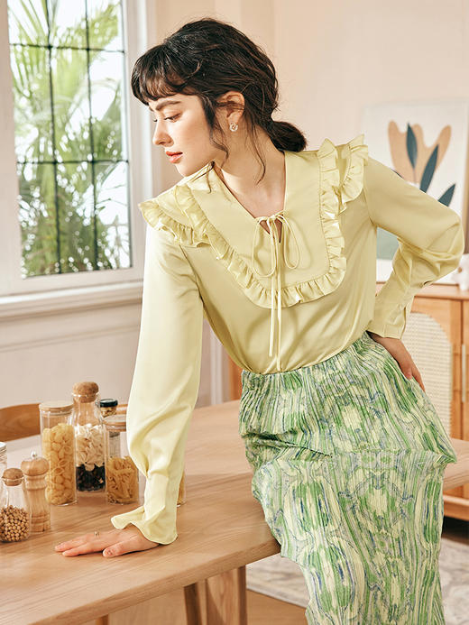OLrain欧芮儿法式黄色雪纺蕾丝衫女春季2023年新款荷叶边缎面小衫 商品图2