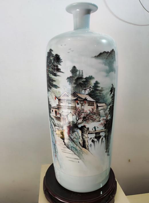 新粉结合双面开窗山水赏瓶 商品图0