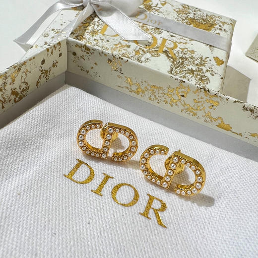 DIOR迪奥CD珍珠耳钉耳环 商品图4