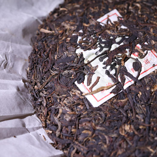 澜沧古茶2012年曼弄大饼名山名品古树普洱茶生茶 商品图2