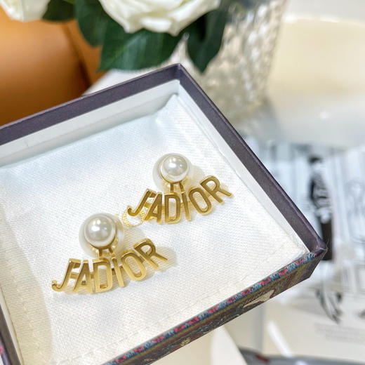 DIOR迪奥JADIOR大小珍珠耳钉耳环 商品图4