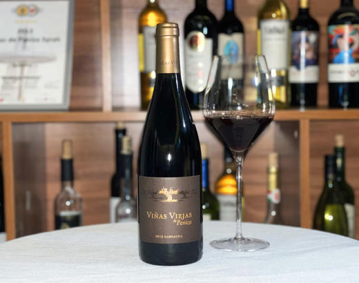 【经典爆款--帕尼萨老藤歌海娜2019年份】（1瓶起） 下单后请联系微信客服 商品图1