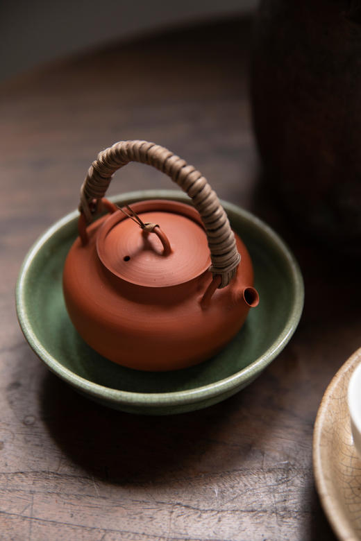 潮州红泥手拉提梁壶 邱植荣款 商品图6