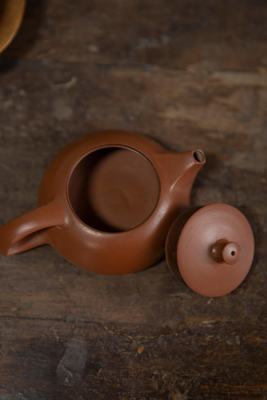 潮州红泥手拉守智壶 黄剑锋款 商品图4
