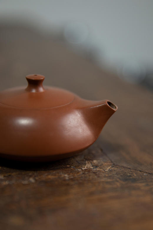 潮州红泥手拉守智壶 黄剑锋款 商品图1