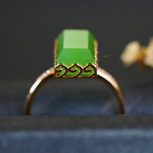 18K玫瑰金和田玉（碧玉）镶钻花边方戒/切割方牌7*11mm/苹果绿 商品图2