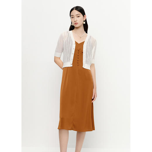 NEELLY纳俪商场同款夏季气质V领吊带连衣裙女中长款收腰A字裙显瘦N23051Y01124 商品图3