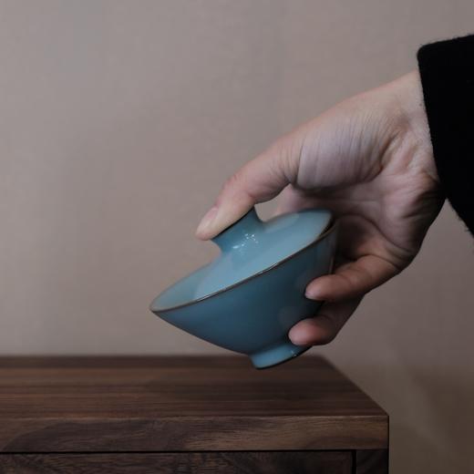 【仿南宋官窑】粉青釉盖碗  元宝盖碗  马蹄盖碗  斗笠盖碗  如意盖碗  紫口铁足 自然开片 景德镇制 商品图6