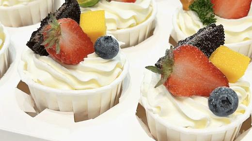 下午茶甜品纸杯小蛋糕12个（12个一盒） 龙华区免配送，其他区详情咨询客服 商品图1