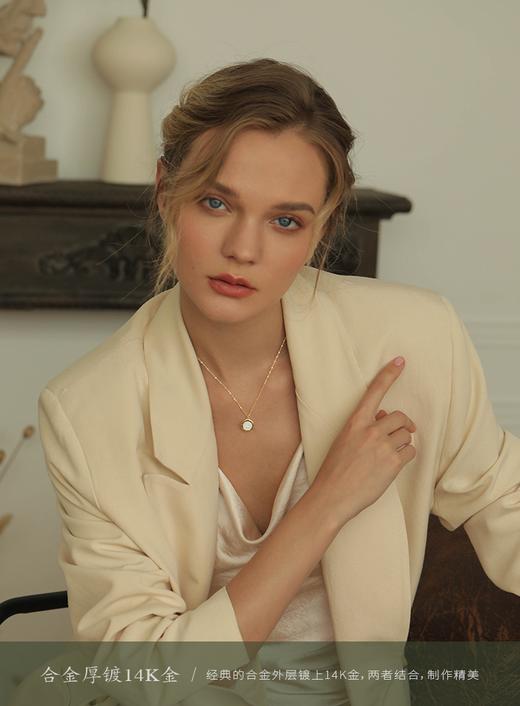 Oflye潮流饰品 项链女气质圆牌锆石吊坠简约素锁骨链新款饰品 商品图3