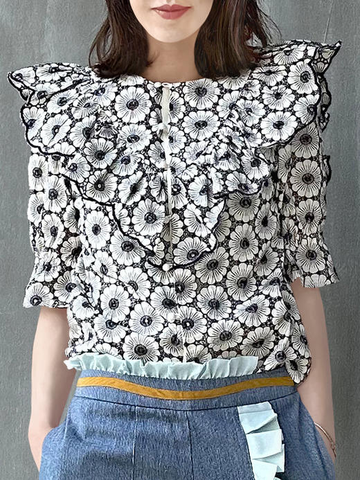 TYNVIE 车花泡泡袖衬衫 商品图3