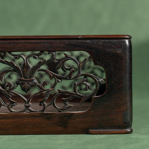 清 红木透雕卷草纹方形呈盘 商品图1