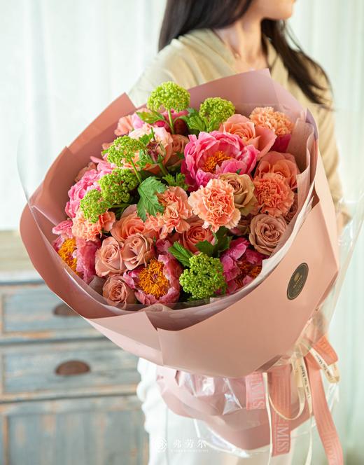 母亲节挚爱花束（玫红色系） 商品图0