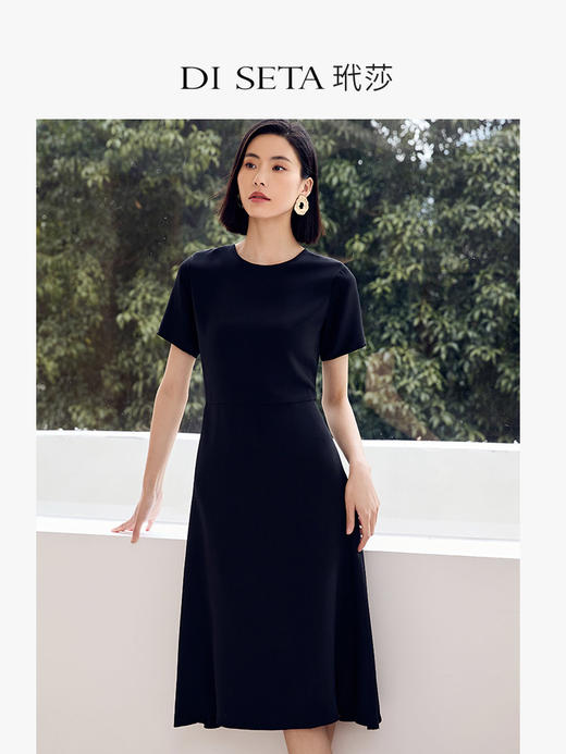 玳莎重磅真丝连衣裙2023年夏季新款短袖修身收腰黑色圆领显瘦裙子  DB35109 商品图0