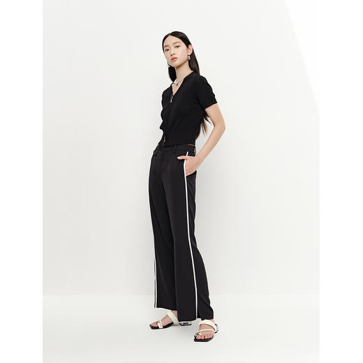 NEELLY纳俪商场同款夏季短袖针织衫女双头拉链V领修身短款开衫潮N23052A01141 商品图4