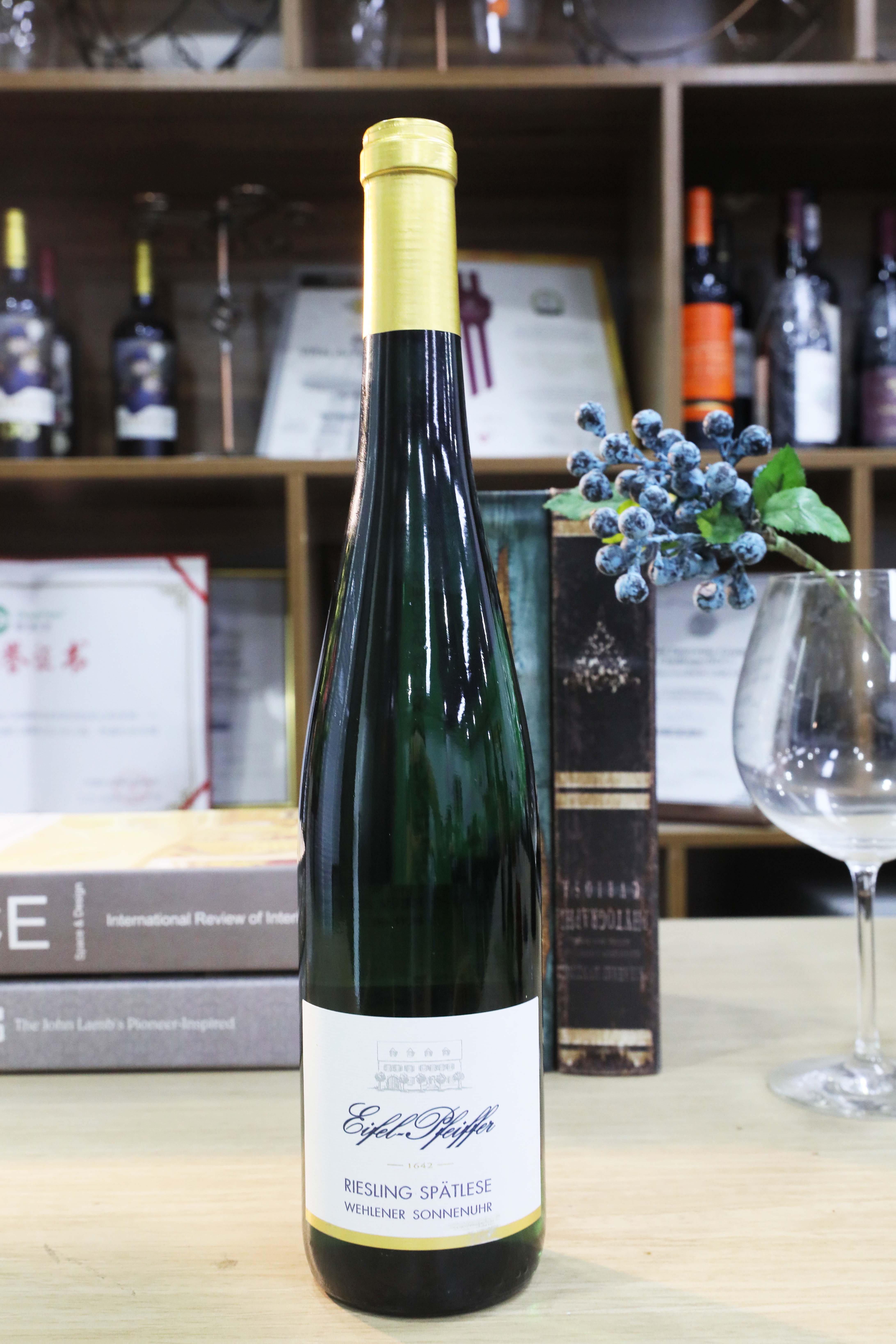 【卫恩村日晷园雷司令晚收甜白葡萄酒】（1瓶起） 下单后请联系微信客服