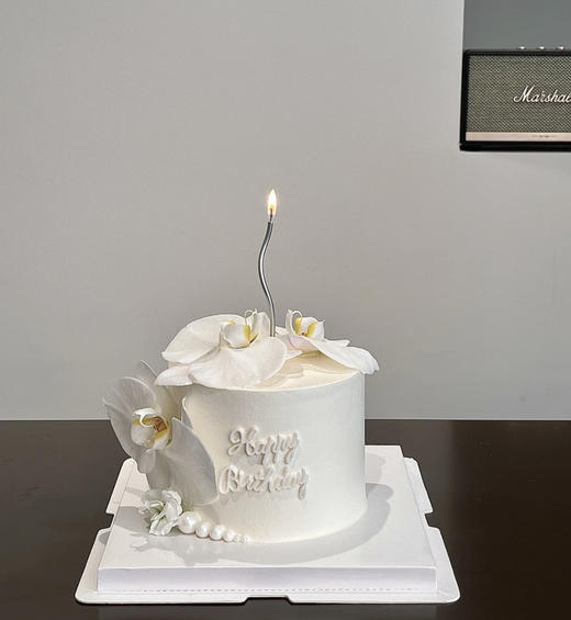 氛围感蝴蝶兰蛋糕（此花为仿真花，图片是加高效果） 商品图0