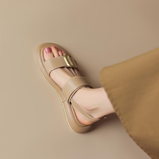 舒适休闲风金属方扣，厚底牛皮圆头皮带扣凉鞋AJ9063 商品图8