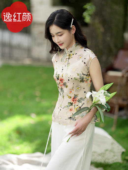 逸红颜明月优选# 『灿玉』 真丝绡印花上衣，自带柔光滤镜显白遮肉显瘦款 商品图3