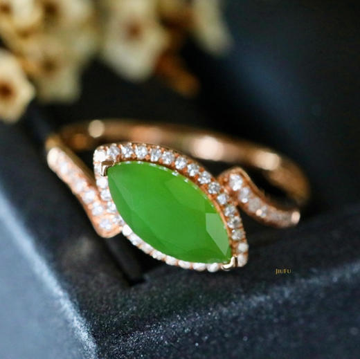 18K玫瑰金和田玉（碧玉）满钻戒指--慧眼 /切割马眼5*18mm/苹果绿 商品图0