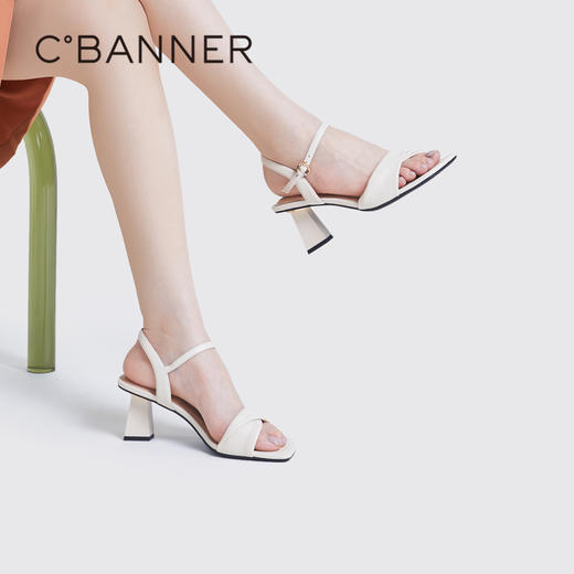 千百度女鞋夏季时装凉鞋一字带凉鞋羊皮高跟鞋粗跟通勤 A23354177 商品图0