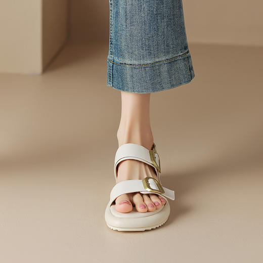 舒适休闲风金属方扣，厚底牛皮圆头皮带扣凉鞋AJ9063 商品图2