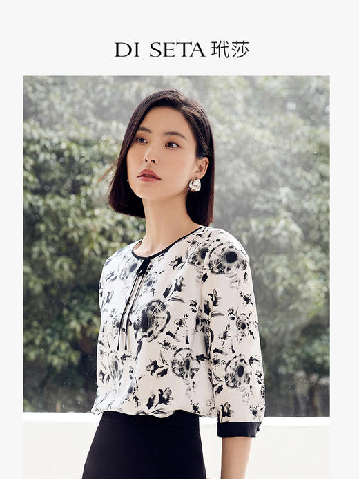 玳莎16mm斜纹绸蝴蝶结系带圆领真丝小衫女2023年夏季新款印花桑蚕丝上衣  DB31211 商品图1