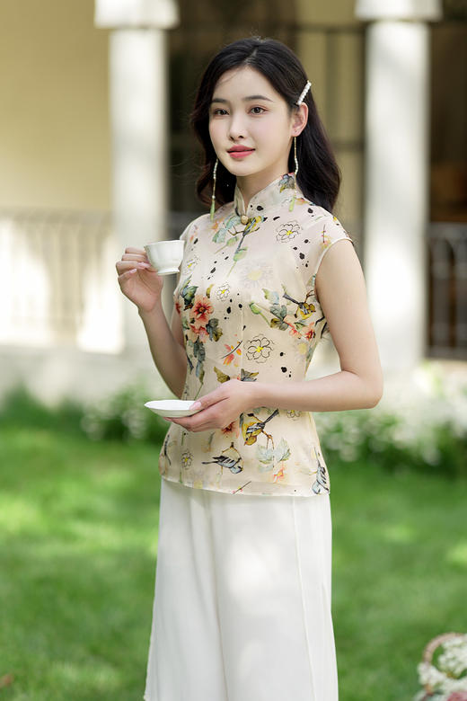 逸红颜明月优选# 『灿玉』 真丝绡印花上衣，自带柔光滤镜显白遮肉显瘦款 商品图10