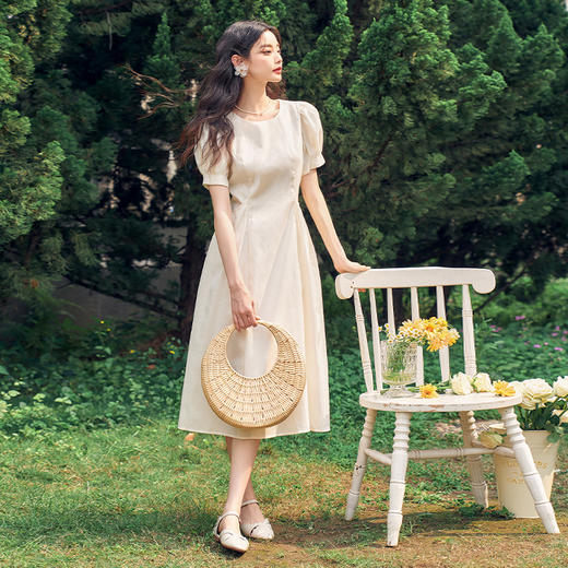 西遇法式连衣裙新款夏季纯色气质高级感a字连衣裙V1421112 商品图1
