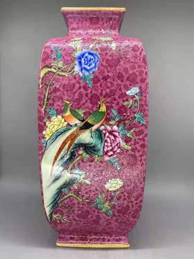 胭脂红扒花花鸟四方镶器