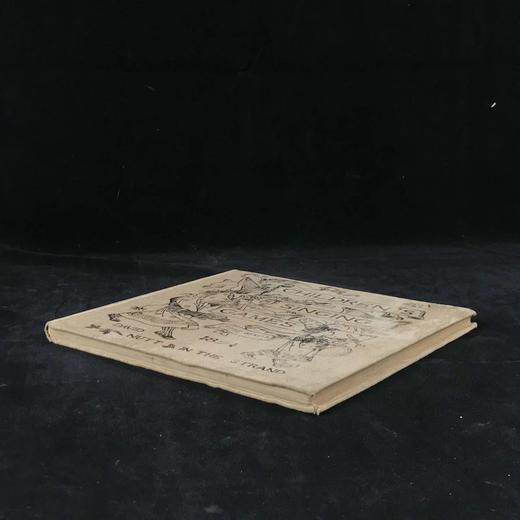 约19世纪后期 儿童歌唱游戏乐谱集 70页精美插图 布面精装18开 商品图1