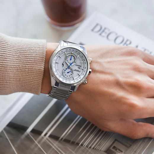 西铁城/CITIZEN光动能多局电波商务小蓝针钢带手表男AT8260-85A 商品图7