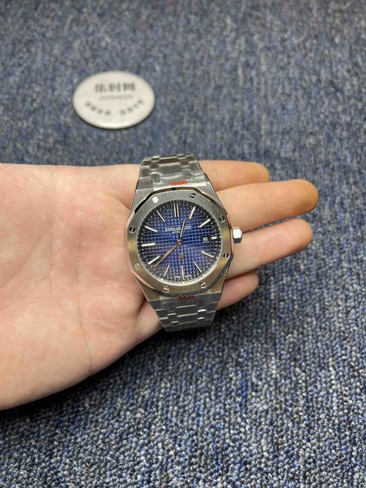 【升级版】爱彼AP皇家橡树系列 AP15202PT系列
搭载进口西铁城 商品图8