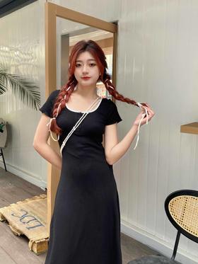 赫本风 | 不愧是我一眼相中的小黑裙！