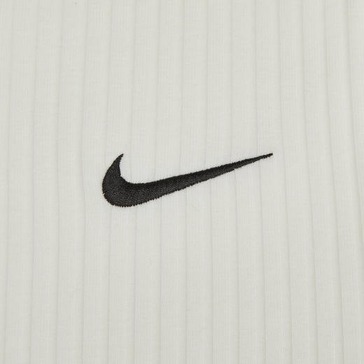 Nike/耐克新款女子潮流针织短上衣开叉短袖T恤DV7871-133 商品图3