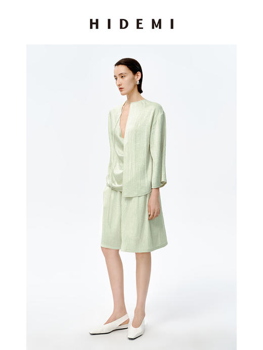 HIDEMI 浮雕褶皱艺术缎面不对称绑带设计感三件套 露背上衣/中短裤/半身裙 商品图8