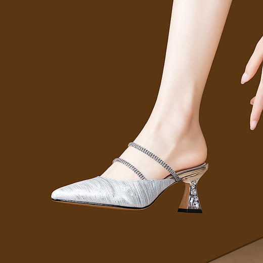 夏季新款，法式优雅尖头凉鞋水钻带一脚蹬粗跟包头半拖鞋女外穿PLGZ-D108-5 商品图6